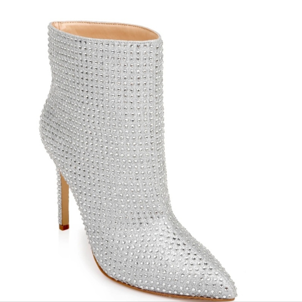 Jewel Badgley Mischka jude crystal boot size 7